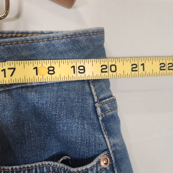 Lee Denim Skort with Classic Blue Hue - Picture 6 of 7